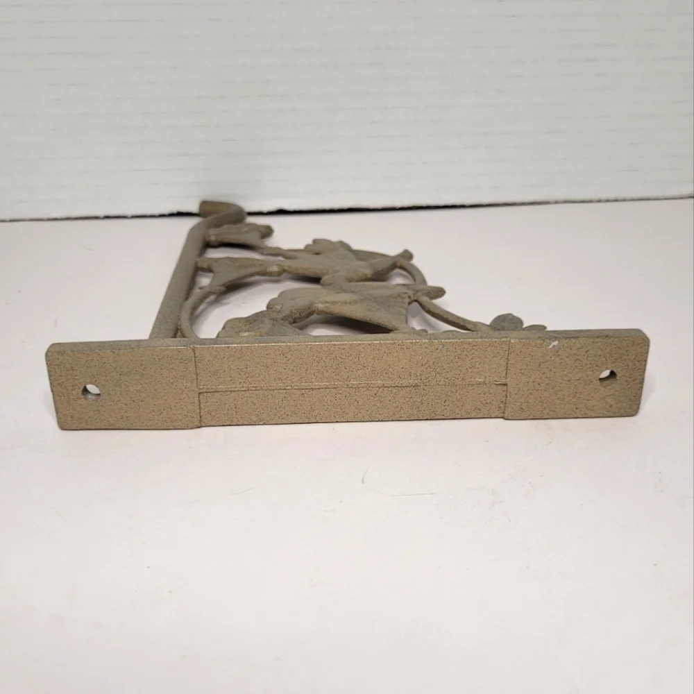Decorative Hanging Plant Wall Bracket with Bird Design